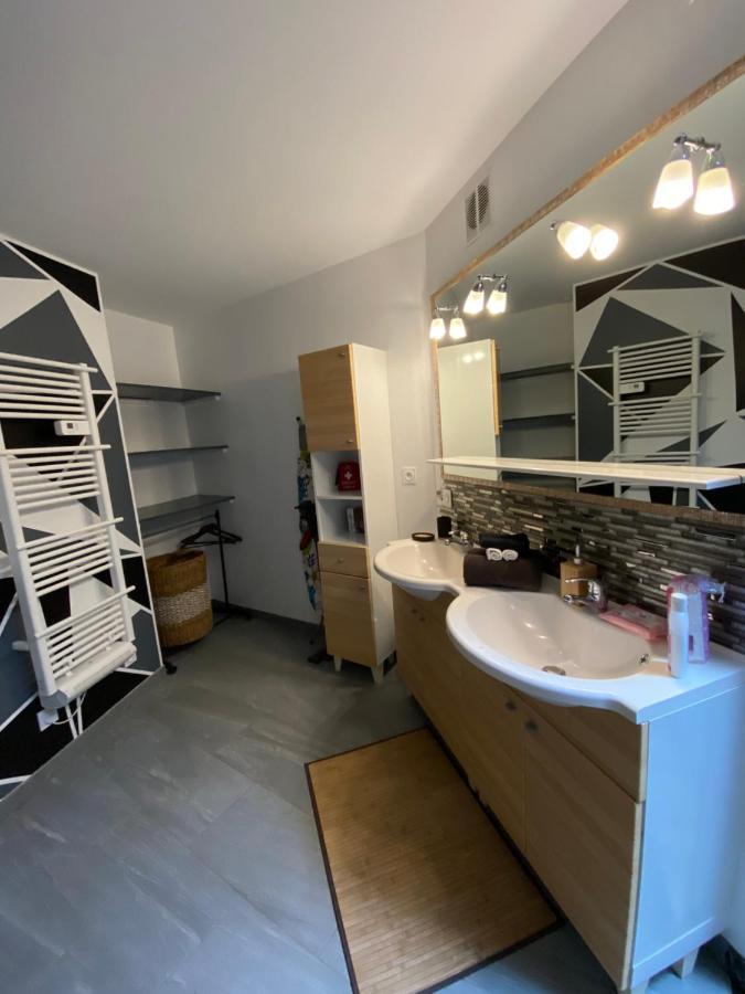Au Coeur Du Senechal Apartment Marquise Ngoại thất bức ảnh