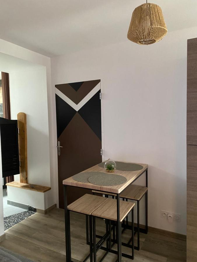 Au Coeur Du Senechal Apartment Marquise Ngoại thất bức ảnh