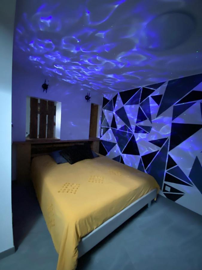 Au Coeur Du Senechal Apartment Marquise Ngoại thất bức ảnh